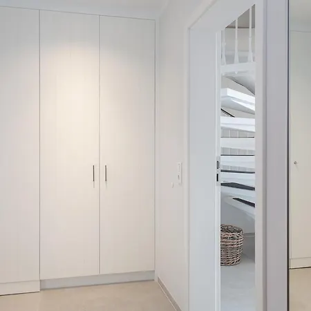 F35b 33 Seaside 33 Apartment *